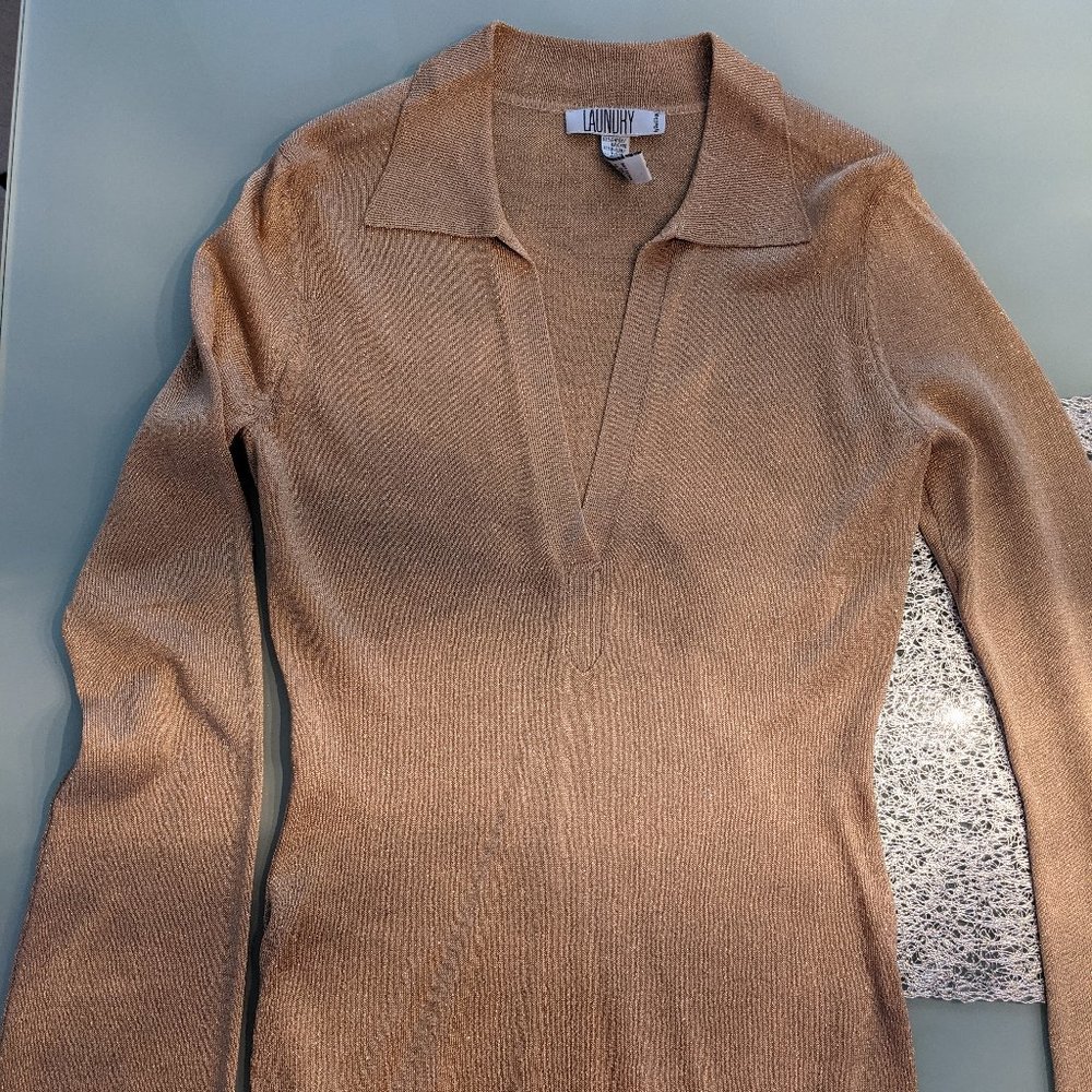 Laundry Gold Long Sleeve top with collar and flared sleeves Size S